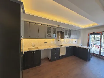Reşat Canıtez 10